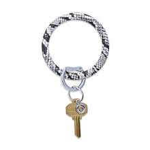 Load image into Gallery viewer, snakeskin silicone key ring